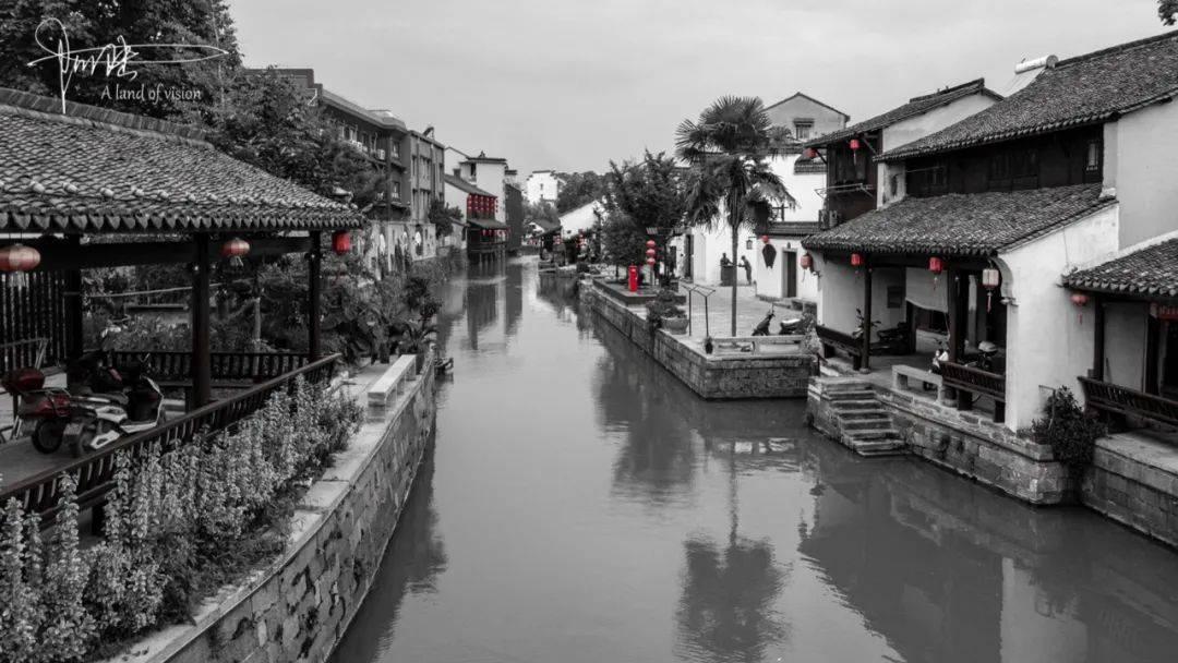 无人的神秘村